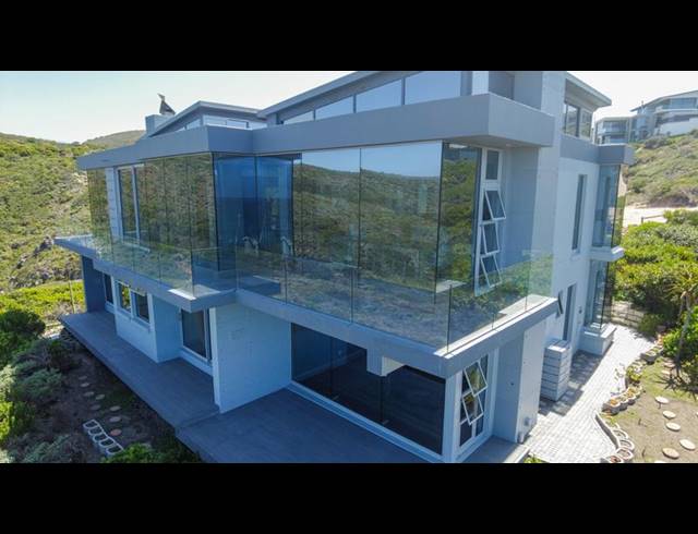 4 BEDROOM HOUSE FOR SALE IN PINNACLE POINT GOLF ESTATE